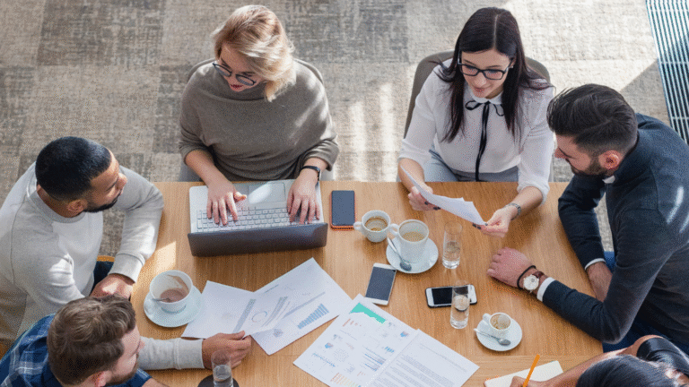 Liderazgo-adaptado-a-diferentes-estilos-de-trabajo-it-nova