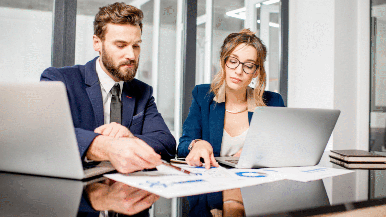 ventajas-del-equipo-interno-y-la-consultoria-externa-en-gestion-de-datos-it-nova